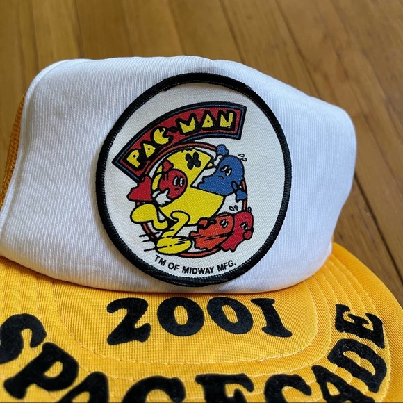 80s Vintage Pac-Man SnapBack Trucker Hat Yellow and White - Picture 7 of 9